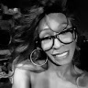 Meet your Posher, Latasha